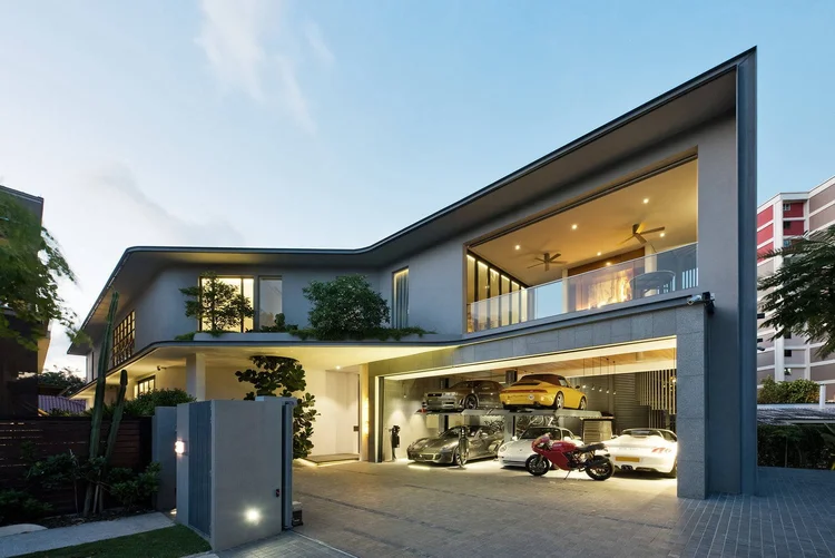 modern house with motorcycles blecpdaahhpr5tg9